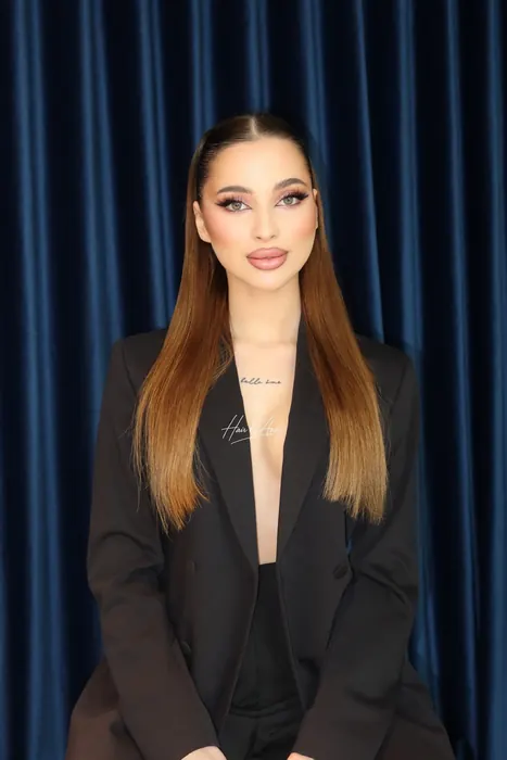 tudic ana 1.jpg